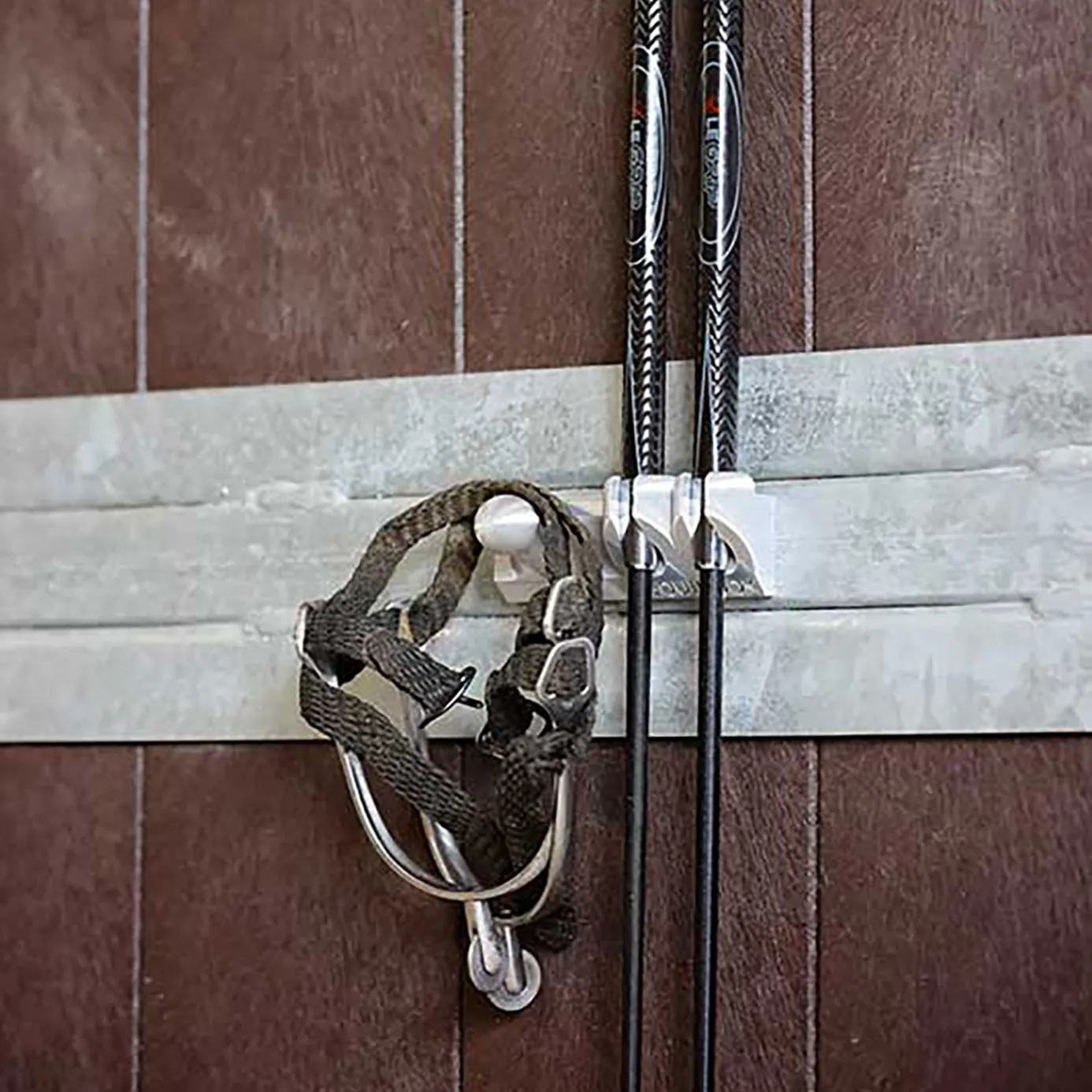EquiHook Magnetic Whip and Kit Holder - Shiny Grey