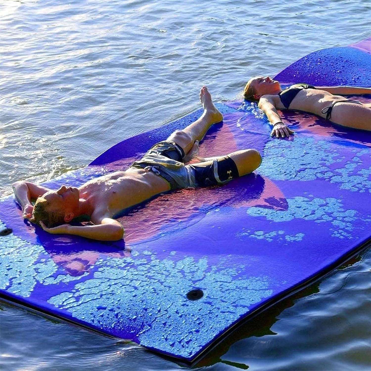 Floating Water Mat, Floating Mat, for Water Recreation and Relaxing, Tear-Resistant XPE Foam Floating Mat for Beach, Ocean, Lake On Water for Adult(Blue,5.5mx1.8mx3.3cm)
