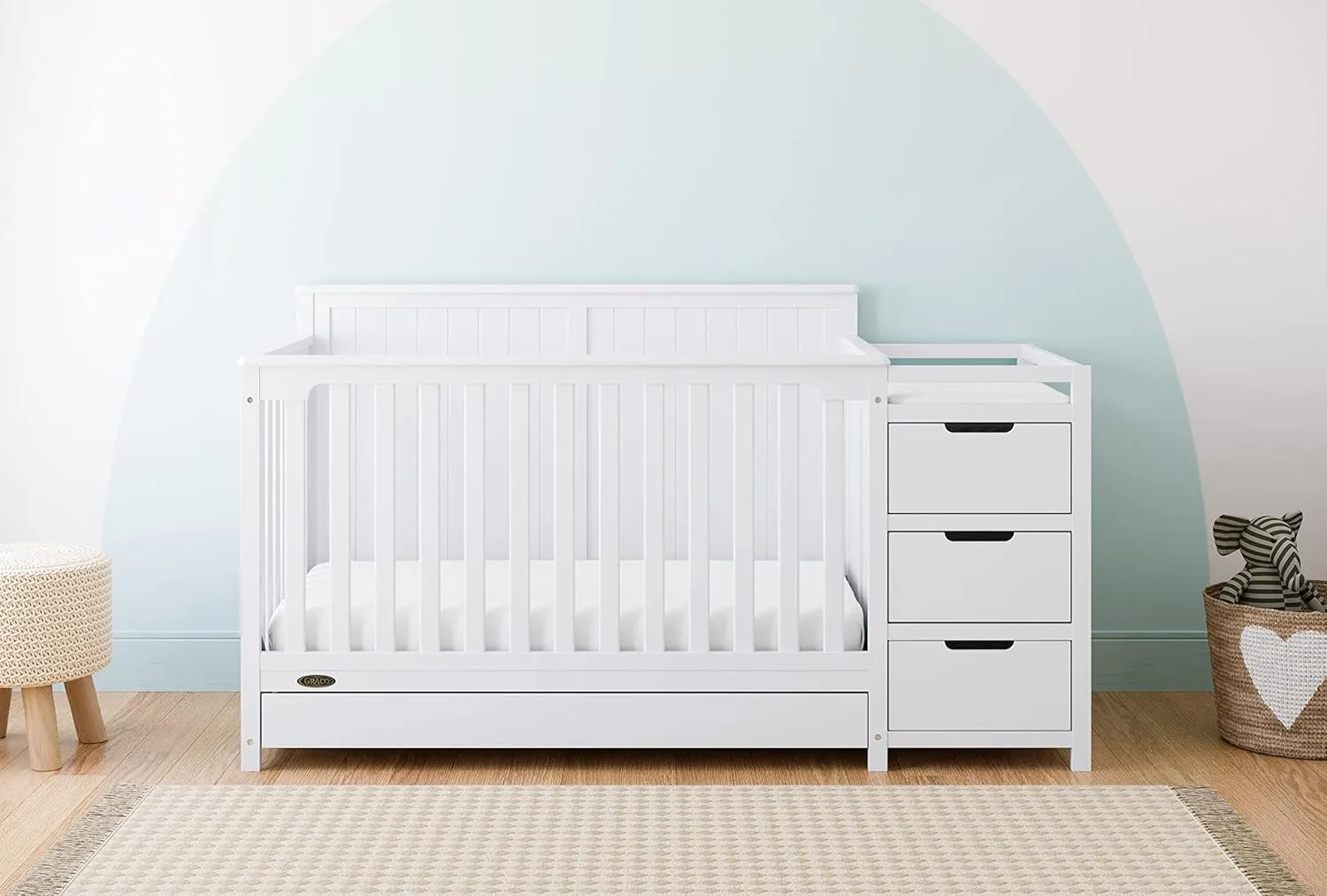Graco Hadley 5-in-1 Convertible Crib and Changer with Drawer (White) – GREENGUARD Gold Certified, Crib and Changing -Table Combo with Drawer, Includes Baby Changing Pad, Converts to Full-Size Bed