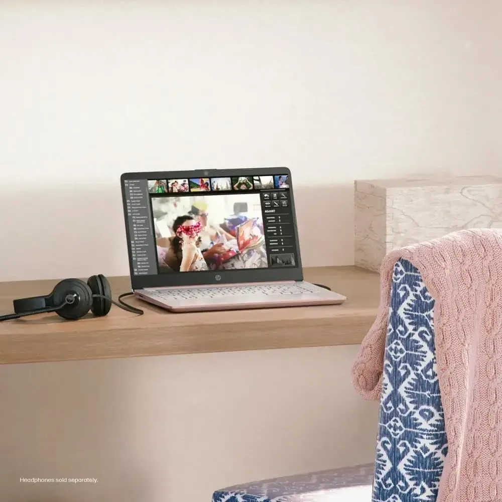 HP 14" Laptop, Microsoft 365, Copilot AI, 8GB RAM, 640GB Storage (128GB UFS with Skyerd 512GB Portable SSD),13th Gen 4 Cores Intel Processor, Wi-Fi 6, Long Battery, Rose Gold,Win 11 Home