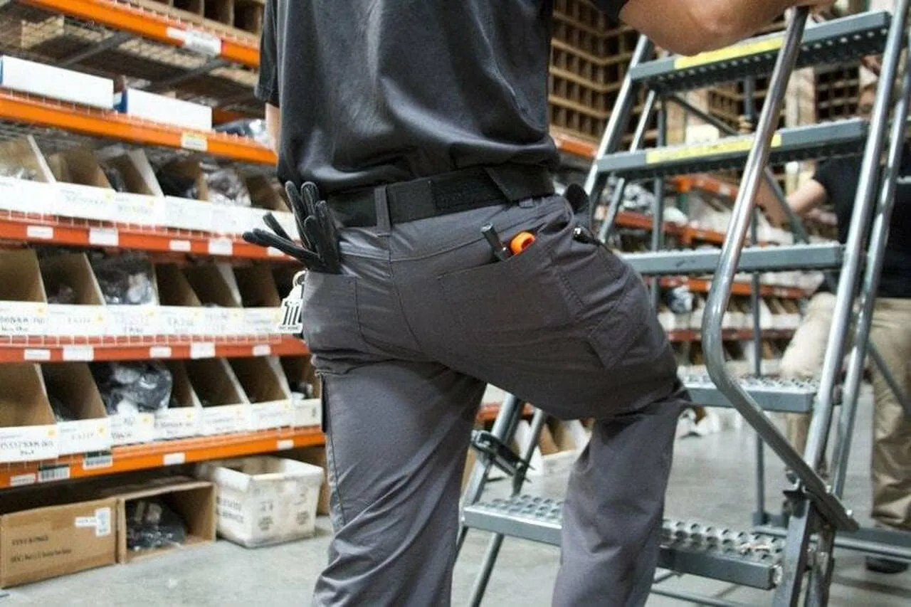 LAPG Men's Core Cargo Tactical Pants, Stretch Waistband, Lightweight & Durable Ripstop CCW Cargo Pants for Men