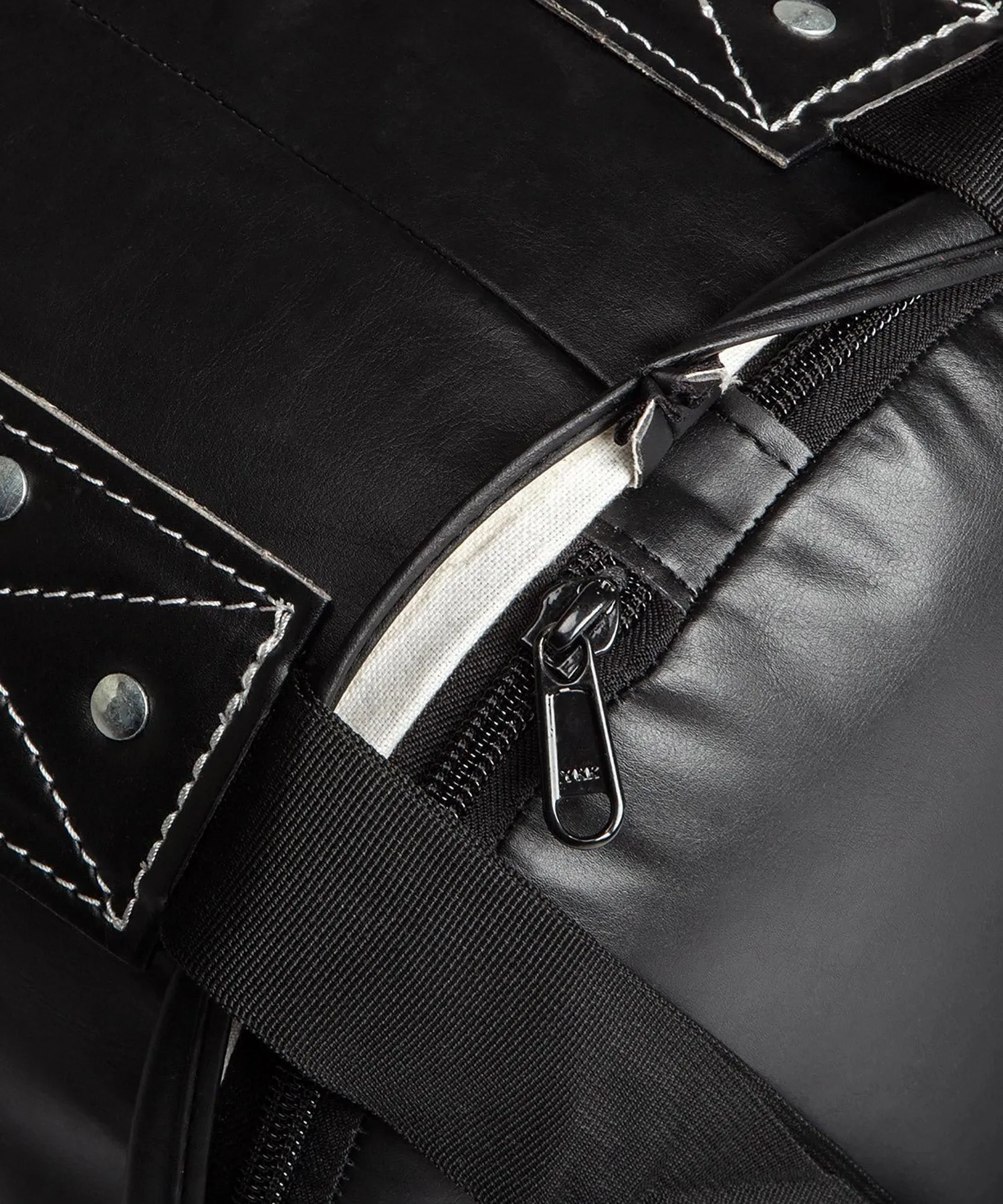 Sacco da boxe Venum Challenger (montaggio a soffitto incluso) - Nero - 170 cm - Pieno