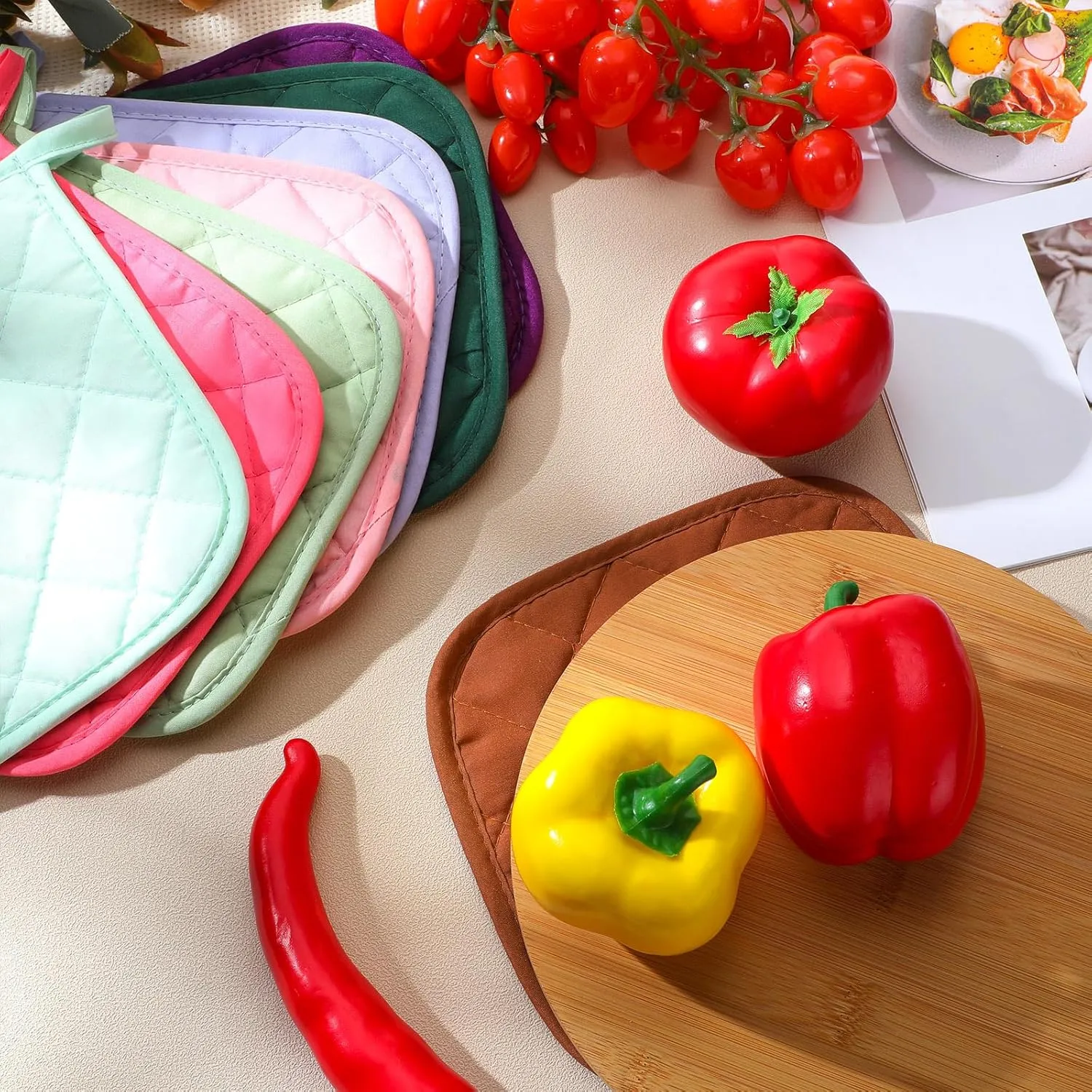 Uiifan 30 Pieces Cotton Pot Holders for Kitchen Washable Heat Resistant Potholders Oven Hot Pads for Cooking and Baking, 7.87 x 7.87 x 0.2 Inch(Mix Color)