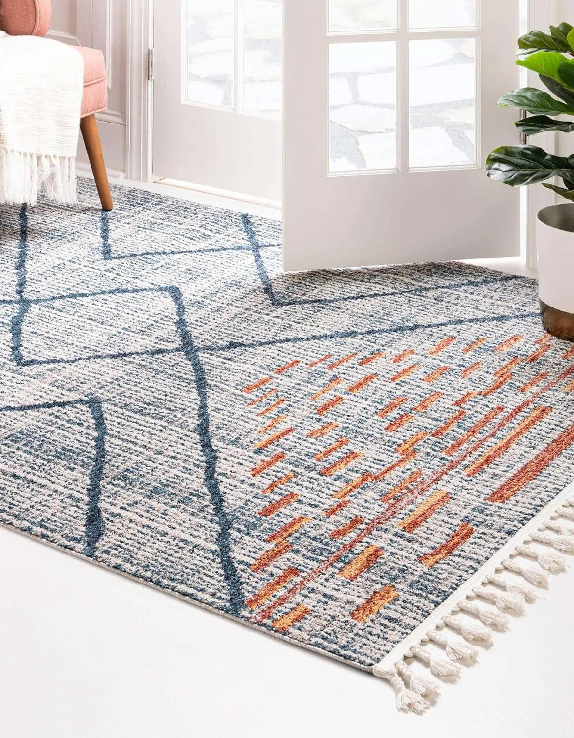 Unique Loom Aramis Collection Area Rug - Kavi (5' 3" x 8' Rectangle, Blue/ Ivory)