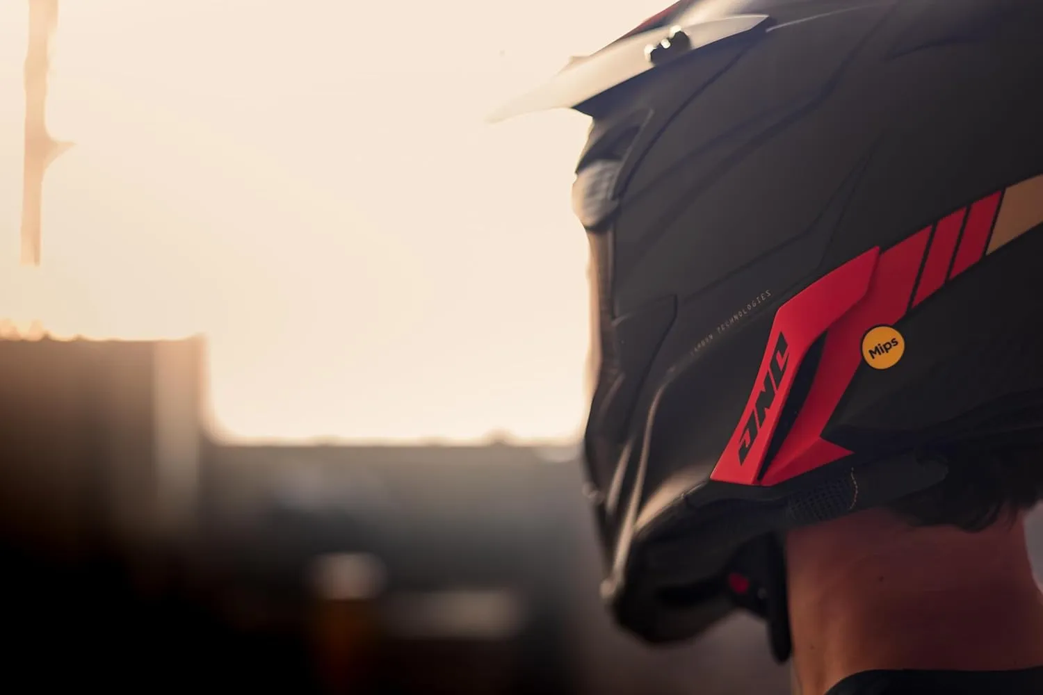 X197 Carbon MX Helmet